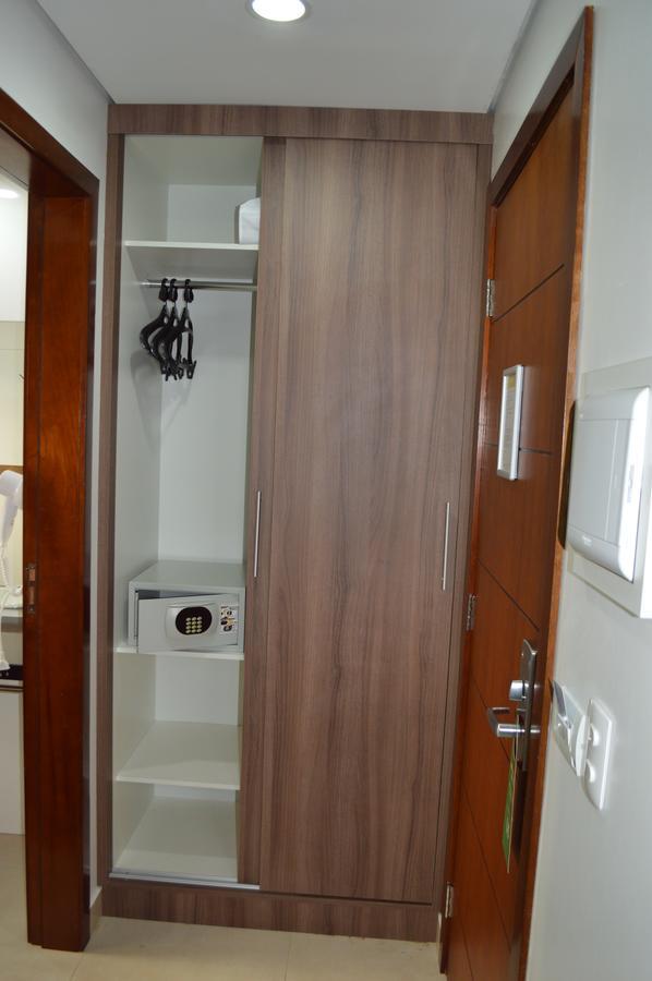 Lis Hotel Teresina Bagian luar foto